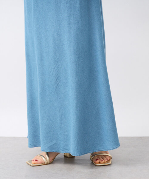 RIVE DROITE(リヴドロワ)の「【セットアップ可】ドレーピーデニムバイアススカート(スカート・レディース・サックスブルー/ブラック・36/38)」の6枚目の写真