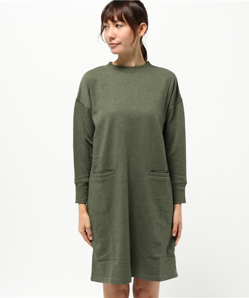 LBC(エルビーシー)の「omコットンポリ裏毛プチハイネックワンピース (ワンピース・レディース・アッシュグレー/オリーブ/ネイビー・MEDIUM/LARGE)」の2枚目の写真