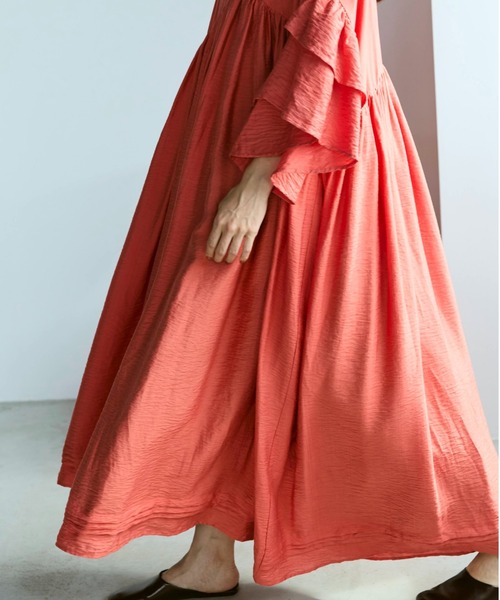 Libra Cue（リブラ キュー）の「フリルスリーブ2wayカフタンワンピース（ワンピース・レディース・ベージュ/オレンジ/ピンク/ブルー/ブラック/オリーブ/アイボリー・1/2）」の22枚目の写真