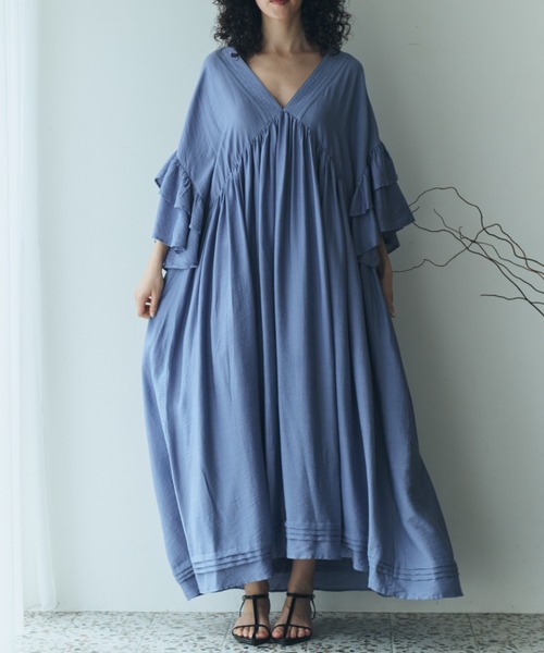 Libra Cue（リブラ キュー）の「フリルスリーブ2wayカフタンワンピース（ワンピース・レディース・ベージュ/オレンジ/ピンク/ブルー/ブラック/オリーブ/アイボリー・1/2）」の17枚目の写真