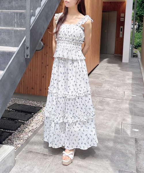 INGNI(イング)の「花柄フリルティアードスカート(セットアップ対応)(スカート・レディース・ブラック×ブルー/ホワイト×イエロー/ホワイト×ブルー・FREE)」の6枚目の写真