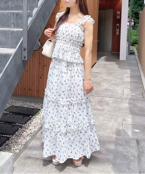 INGNI(イング)の「花柄フリルティアードスカート(セットアップ対応)(スカート・レディース・ブラック×ブルー/ホワイト×イエロー/ホワイト×ブルー・FREE)」の7枚目の写真