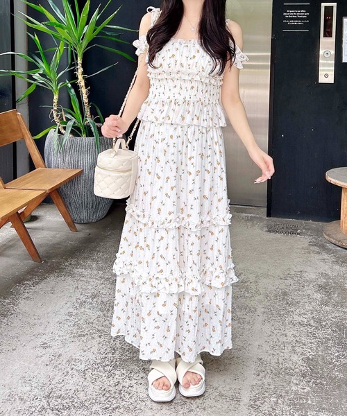 INGNI(イング)の「花柄フリルティアードスカート(セットアップ対応)(スカート・レディース・ブラック×ブルー/ホワイト×イエロー/ホワイト×ブルー・FREE)」の19枚目の写真