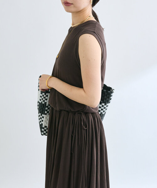 RIVE DROITE(リヴドロワ)の「【鮮度ある着こなし】シアーフライスレイヤードワンピース(ワンピース・レディース・ホワイト/ブラウン・FREE)」の5枚目の写真