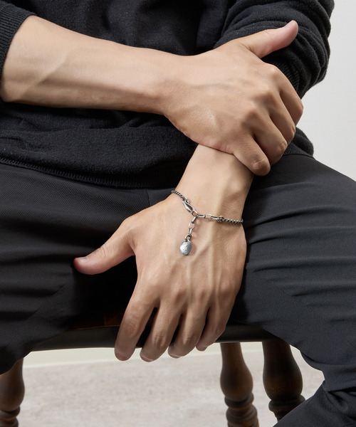HARIM(ハリム)の「HARIM ハリム / NARROW SQUARE BLOCK CHAIN BRACELET シルバー925ナロースクエアブロックチェーンブレスレット / HRC019 BC(ブレスレット・メンズ・シルバー・FREE)」の9枚目の写真