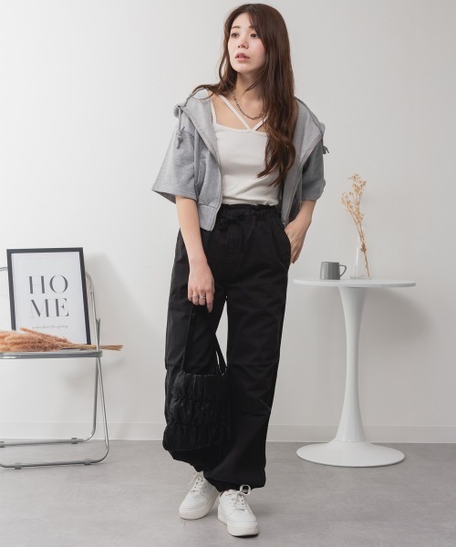 RCD(アールシーディー)の「リラックスワイド パラシュートパンツ(チノパンツ・レディース・ベージュ/ブラック/カーキ・M/L/LL/3L/4L)」の8枚目の写真