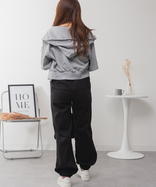 RCD(アールシーディー)の「リラックスワイド パラシュートパンツ(チノパンツ・レディース・ベージュ/ブラック/カーキ・M/L/LL/3L/4L)」の10枚目の写真
