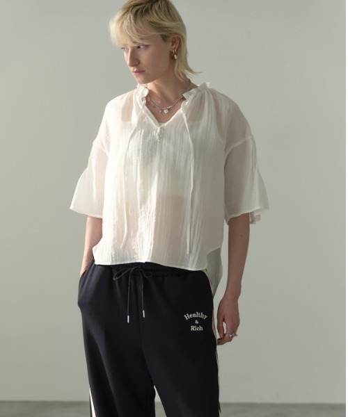 Muel Chic(ミュエルシック)の「Mont sheer blouse モントシアーブラウス(シャツ/ブラウス・レディース・コーラルピンク/ホワイト/ブラック・FREE)」の15枚目の写真