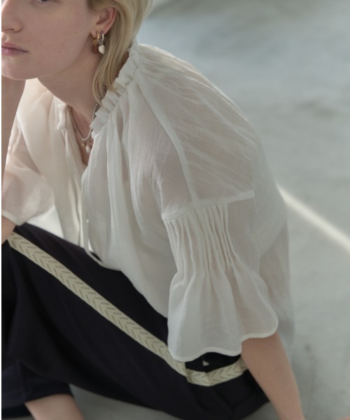 Muel Chic(ミュエルシック)の「Mont sheer blouse モントシアーブラウス(シャツ/ブラウス・レディース・コーラルピンク/ホワイト/ブラック・FREE)」の9枚目の写真