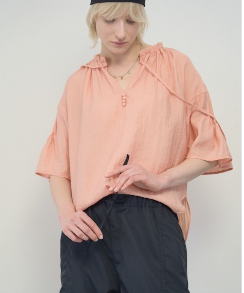 Muel Chic(ミュエルシック)の「Mont sheer blouse モントシアーブラウス(シャツ/ブラウス・レディース・コーラルピンク/ホワイト/ブラック・FREE)」の18枚目の写真