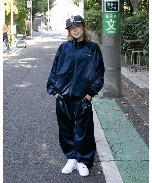 APPLEBUM（アップルバム）の「Velour Track Pants（その他パンツ・メンズ・ブラック/ネイビー・MEDIUM/LARGE/X-LARGE）」の15枚目の写真