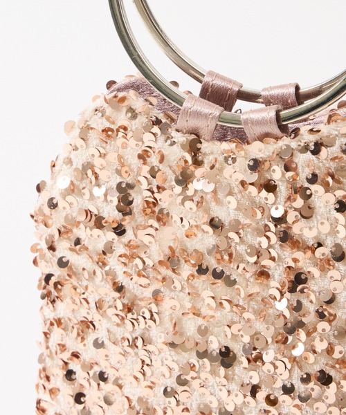 AIMER（エメ）の「【WEB限定】リングハンドルスパンコールパーティーバッグ（ハンドバッグ・レディース・ベージュ/シルバー・FREE）」の21枚目の写真