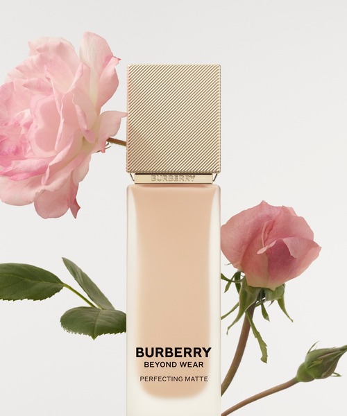 バーバリー ビヨンドウェアパーフェクティングマット 10 FAIR WARM バーバリー ビヨンド ウェア パーフェクティング マット / Burberry