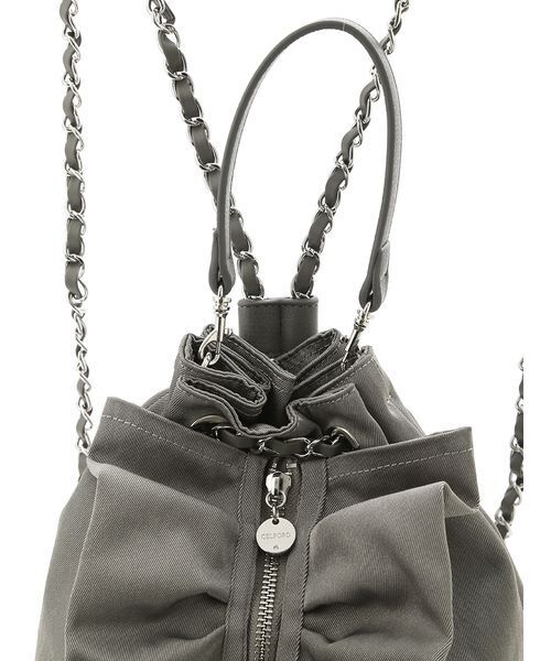 CELFORD（セルフォード）の「チェーンショルダーフリルサック