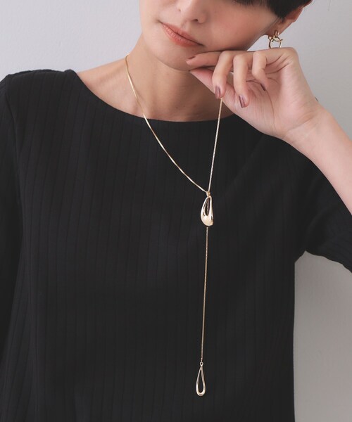 OPAQUE.CLIP（オペークドットクリップ）の「【2WAY】しずくメタルネックレス（ネックレス・レディース・シルバー/ゴールド・00）」の3枚目の写真