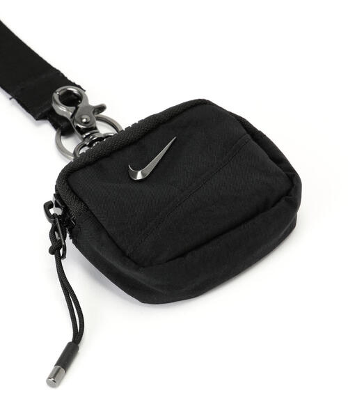 NIKE（ナイキ）の「NIKE/ナイキ オーラ イヤホンケース（その他小物・メンズ・ブラック・F）」の4枚目の写真