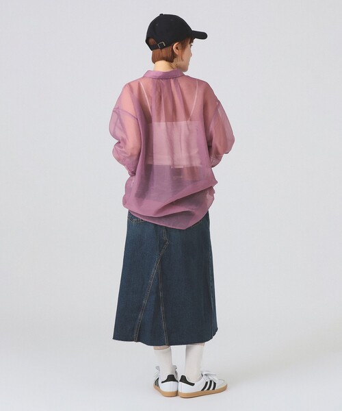 Ray BEAMS(レイビームス)の「LEVI’S(R) / Aラインデニムスカート ミディアムインディゴ(デニムスカート・レディース・インディゴブルー・24inch/25inch)」の4枚目の写真