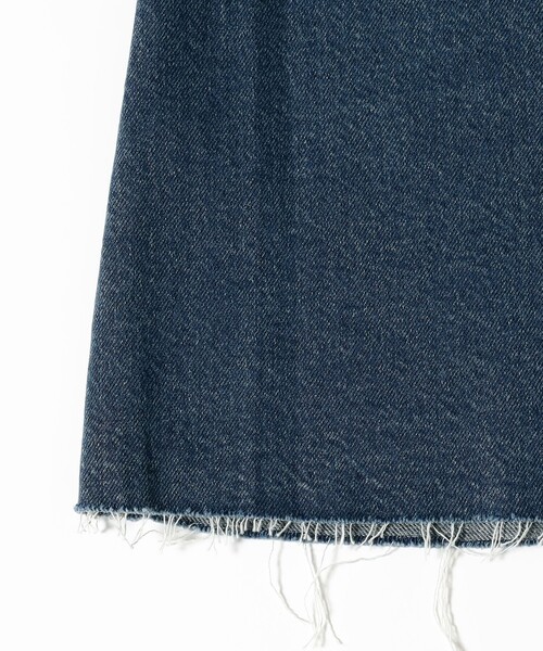 Ray BEAMS(レイビームス)の「LEVI’S(R) / Aラインデニムスカート ミディアムインディゴ(デニムスカート・レディース・インディゴブルー・24inch/25inch)」の10枚目の写真