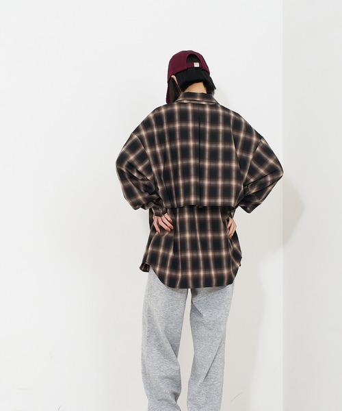 NOMINE（ノミネ）の「【ユニセックス】ロングヨーク オーバーサイズ チェックシャツ（シャツ/ブラウス・レディース・ブラック/ブラウン・フリー）」の16枚目の写真
