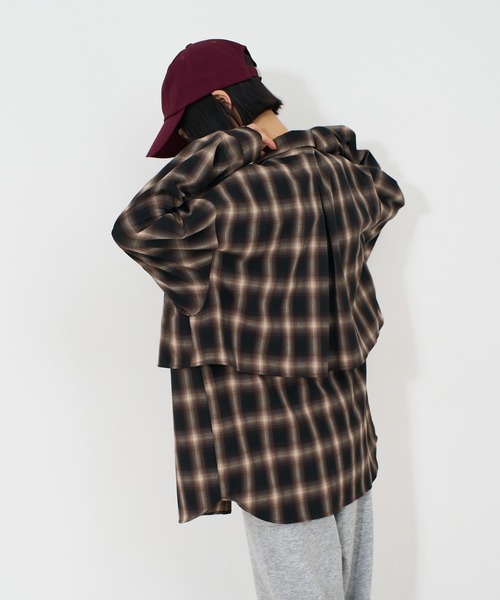 NOMINE（ノミネ）の「【ユニセックス】ロングヨーク オーバーサイズ チェックシャツ（シャツ/ブラウス・レディース・ブラック/ブラウン・フリー）」の22枚目の写真