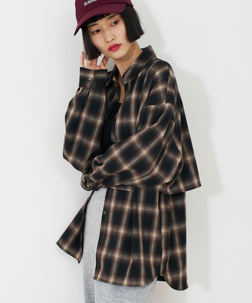 NOMINE（ノミネ）の「【ユニセックス】ロングヨーク オーバーサイズ チェックシャツ（シャツ/ブラウス・レディース・ブラック/ブラウン・フリー）」の5枚目の写真
