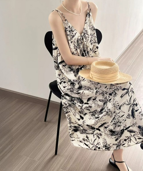 Miniministore（ミニミニストア）の「水墨画風キャミワンピース Vネックワンピ（ワンピース・レディース・アイボリー・L/M）」の12枚目の写真