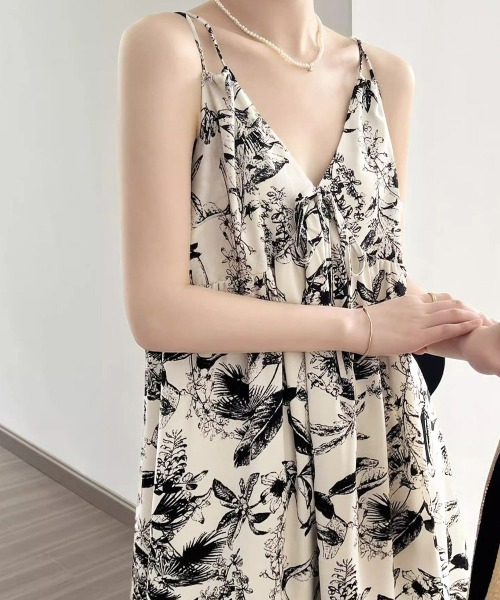 Miniministore（ミニミニストア）の「水墨画風キャミワンピース Vネックワンピ（ワンピース・レディース・アイボリー・L/M）」の16枚目の写真