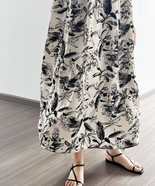 Miniministore（ミニミニストア）の「水墨画風キャミワンピース Vネックワンピ（ワンピース・レディース・アイボリー・L/M）」の5枚目の写真