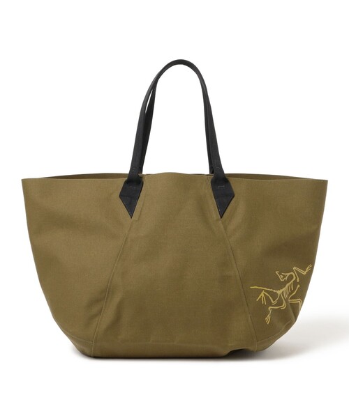 ARC'TERYX(アークテリクス)の「ARC'TERYX / Carrier 45 Gear Tote(トートバッグ・メンズ・ブラック/パープル系その他7/レッド/グリーン系その他4・ONE SIZE)」の2枚目の写真