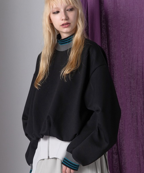 AULA AILA（アウラアイラ）の「マルチボーダーバルーンプルオーバー（Tシャツ/カットソー・レディース・ブラック/レッド/ホワイト・0）」の4枚目の写真