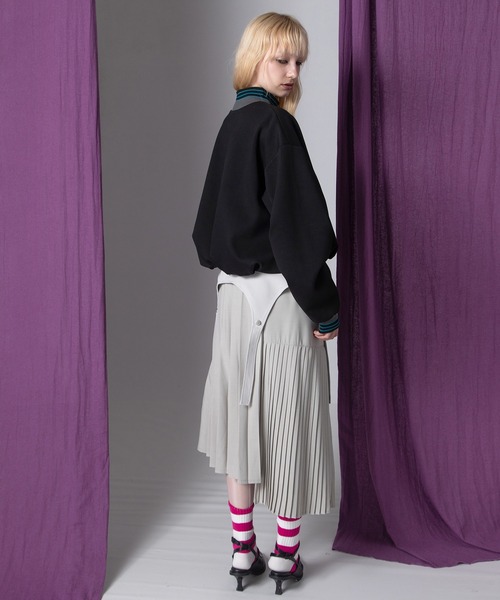 AULA AILA（アウラアイラ）の「マルチボーダーバルーンプルオーバー（Tシャツ/カットソー・レディース・ブラック/レッド/ホワイト・0）」の8枚目の写真