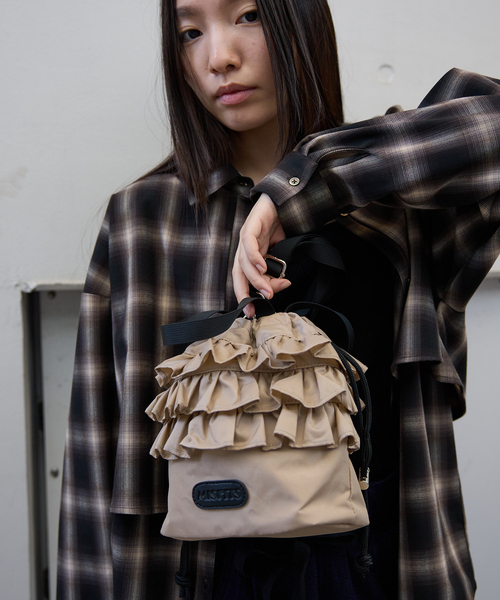 NOMINE（ノミネ）の「【MISFITS】2WAYフリル 巾着 トートバッグ（トートバッグ・レディース・ブラック/グレイッシュベージュ/ダークオレンジ・フリー）」の10枚目の写真