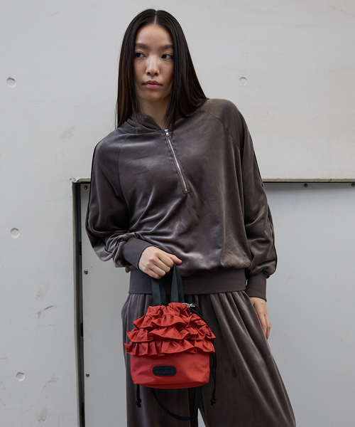 NOMINE（ノミネ）の「【MISFITS】2WAYフリル 巾着 トートバッグ（トートバッグ・レディース・ブラック/グレイッシュベージュ/ダークオレンジ・フリー）」の14枚目の写真