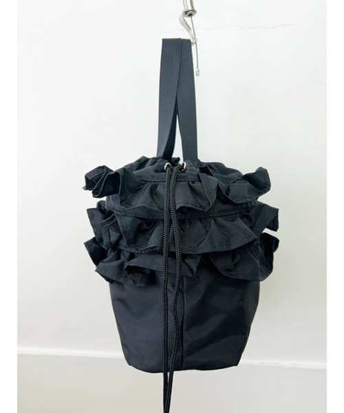NOMINE（ノミネ）の「【MISFITS】2WAYフリル 巾着 トートバッグ（トートバッグ・レディース・ブラック/グレイッシュベージュ/ダークオレンジ・フリー）」の16枚目の写真