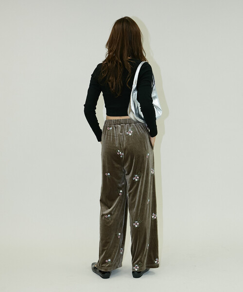 ⭕️アルベロベロ ALBEROBELLO パンツ ぶたさん 風神雷神 刺繍 アルベロベロ(Alberobello) 2025 Spring Collection ぶたさん刺繍入り