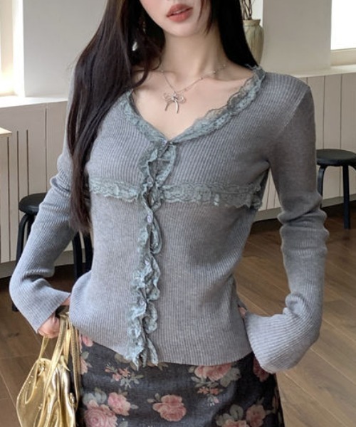 Vipoa(ヴィポア)の「フリルレースステッチトップス(Tシャツ/カットソー・レディース・ホワイト/レッド/ブラック/グレー・FREE)」の11枚目の写真