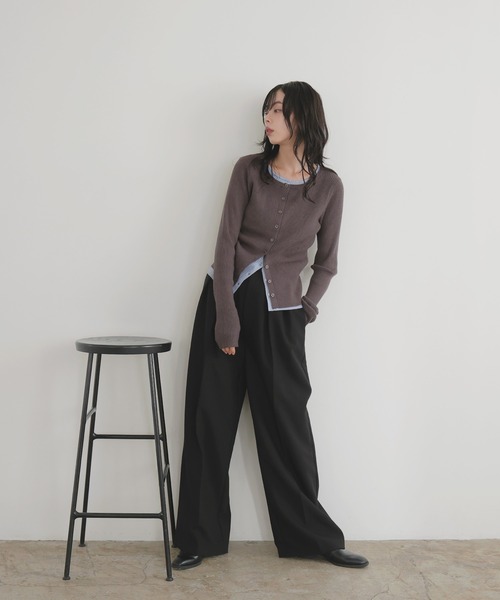 LIAN（リアン）の「レイヤードバイカラークルーネックカーディガン（カーディガン/ボレロ・レディース・レッド/ブラウン/ブラック/グレー・FREE）」の11枚目の写真