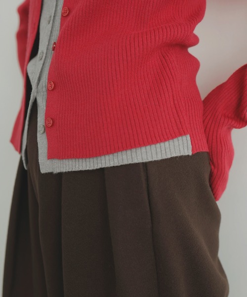 LIAN（リアン）の「レイヤードバイカラークルーネックカーディガン（カーディガン/ボレロ・レディース・レッド/ブラウン/ブラック/グレー・FREE）」の8枚目の写真