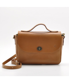 ブランド古着】フラワーコンチョ付き サドルレザー丸型メディスン