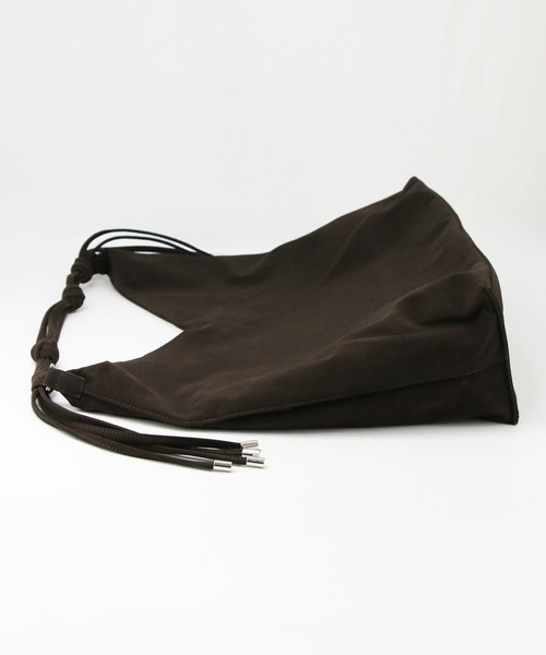 LE VERNIS（ル・ベルニ）の「スエードＫｎｏｔハンドル（ショルダーバッグ・レディース・キャメル/ブラウン・FREE）」の22枚目の写真