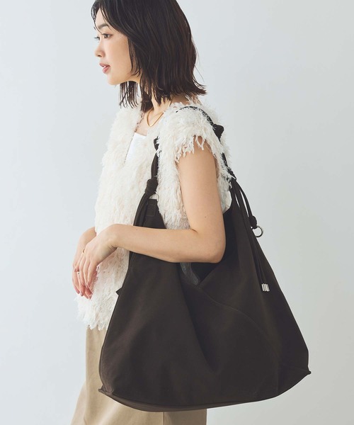 LE VERNIS（ル・ベルニ）の「スエードＫｎｏｔハンドル（ショルダーバッグ・レディース・キャメル/ブラウン・FREE）」の4枚目の写真