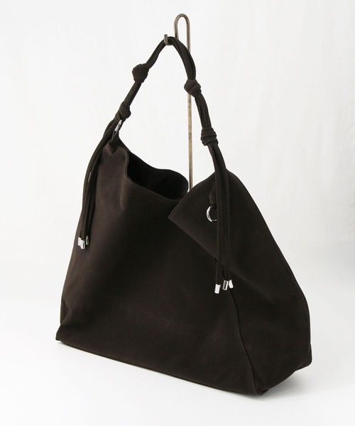 LE VERNIS（ル・ベルニ）の「スエードＫｎｏｔハンドル（ショルダーバッグ・レディース・キャメル/ブラウン・FREE）」の20枚目の写真