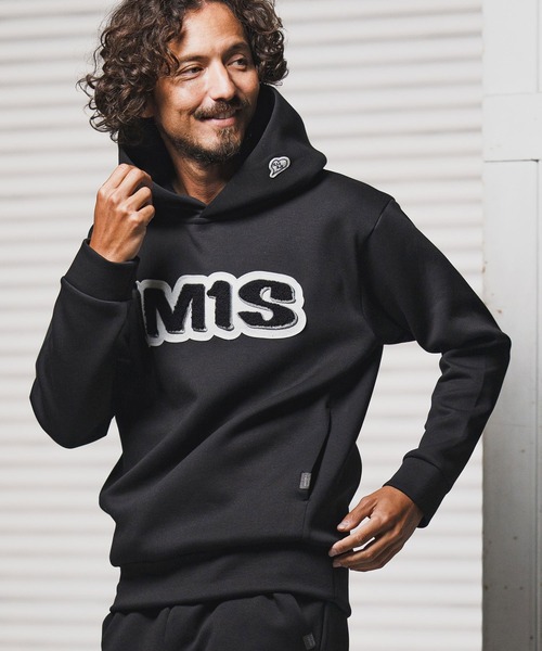 1minute 1second(ワンミニットワンセカンド)の「mpa3958-cardboard hoodie with 1M1S chenille embroidered patch パーカー(1M25F230)(パーカー・メンズ・ネイビー/トップグレー/ブラック・XL/L/M/S)」の2枚目の写真