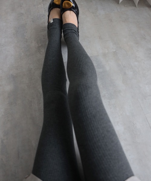 YENNA（イェンナ）の「【ロングリブレギンス/トレンカ】スーパーストレッチ素材（レギンス/スパッツ・レディース・ブラウン/ブラック/グレー/アイボリー・FREE）」の17枚目の写真