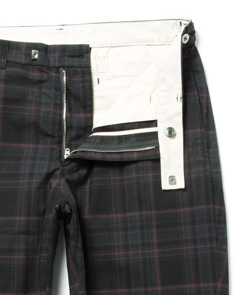 BEAMS PLUS（ビームスプラス）の「◇BEAMS PLUS / ダークプラッズ クロップドパンツ（スラックス・メンズ・グレー/ネイビー・X-SMALL/MEDIUM/SMALL/LARGE/X-LARGE）」の10枚目の写真