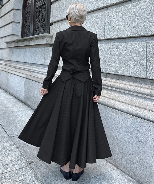 JENNE(ジェンヌ)の「ピンストライプジャケット(その他アウター・レディース・チャコール/ブラック・LARGE/MEDIUM/SMALL)」の7枚目の写真