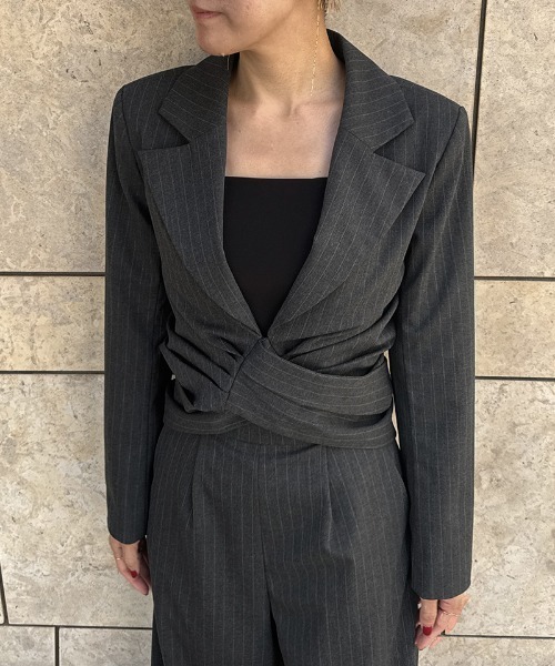 JENNE(ジェンヌ)の「ピンストライプジャケット(その他アウター・レディース・チャコール/ブラック・LARGE/MEDIUM/SMALL)」の14枚目の写真