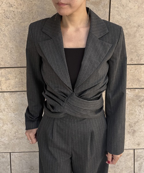 JENNE(ジェンヌ)の「ピンストライプジャケット(その他アウター・レディース・チャコール/ブラック・LARGE/MEDIUM/SMALL)」の19枚目の写真