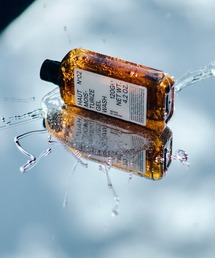 MILLION CARATS(ミリオンカラッツ)の【HAUT】ティーツリーと天然由来成分で叶える“すっきり保湿ケア”ジェルでやさしく洗い上げながら肌を守る、ユニセックスで使える低刺激洗顔料。等身大の毎日を心地よく整える、ギフトにも喜ばれるジェルウォッシュ(洗顔料)