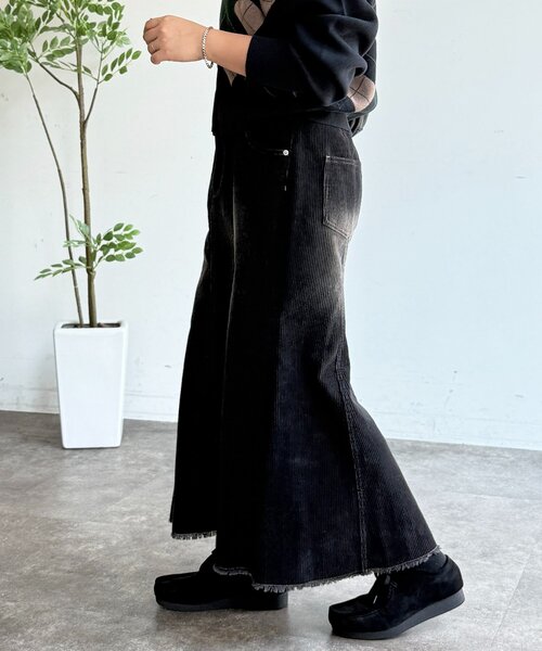 CPCM（シーピーシーエム）の「コーデュロイマーメイドスカート（スカート・レディース・ブラック/ブラウン/ネイビー・PS/FREE）」の6枚目の写真